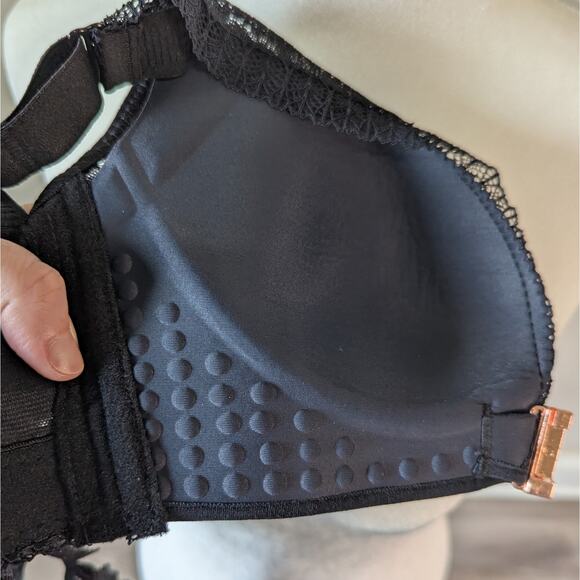 Black Lace Plunge Wireless Bra Rose Gold Clasp Adjustable Straps Band Size 36 - Picture 8 of 9